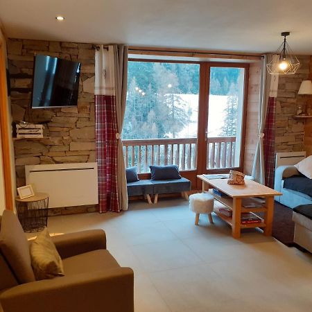 Appartement Chaleureux Avec Wifi De 10 Personnes A Val-Cenis Lanslebourg-Mont-Cenis Bagian luar foto