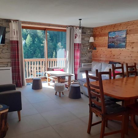 Appartement Chaleureux Avec Wifi De 10 Personnes A Val-Cenis Lanslebourg-Mont-Cenis Bagian luar foto